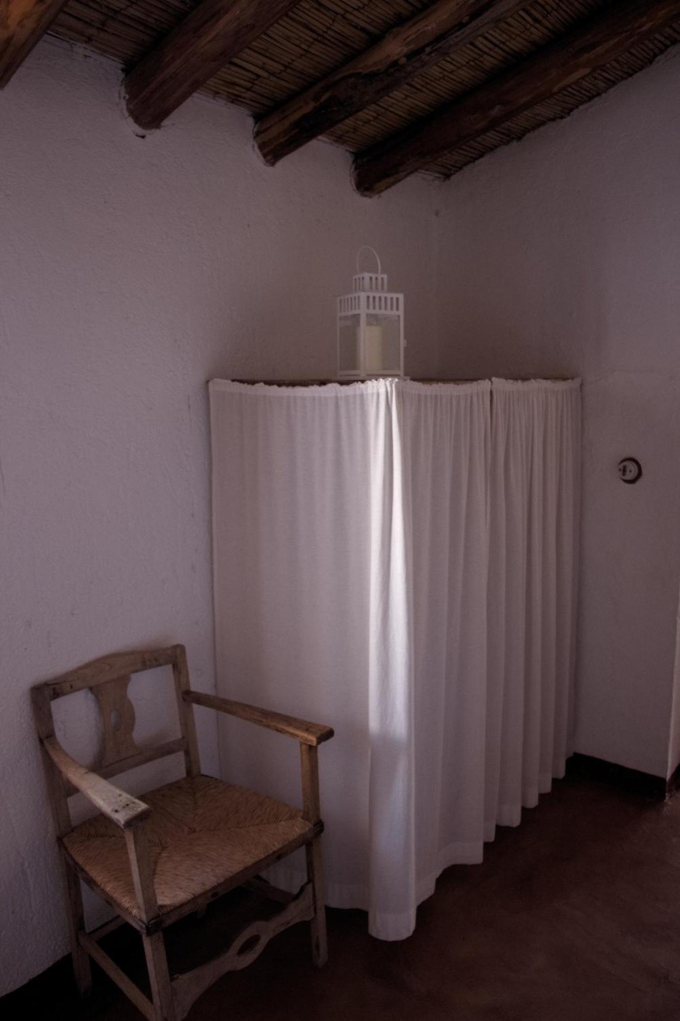 La Carrihuela Guest House อัลโกโดนาเลส ภายนอก รูปภาพ